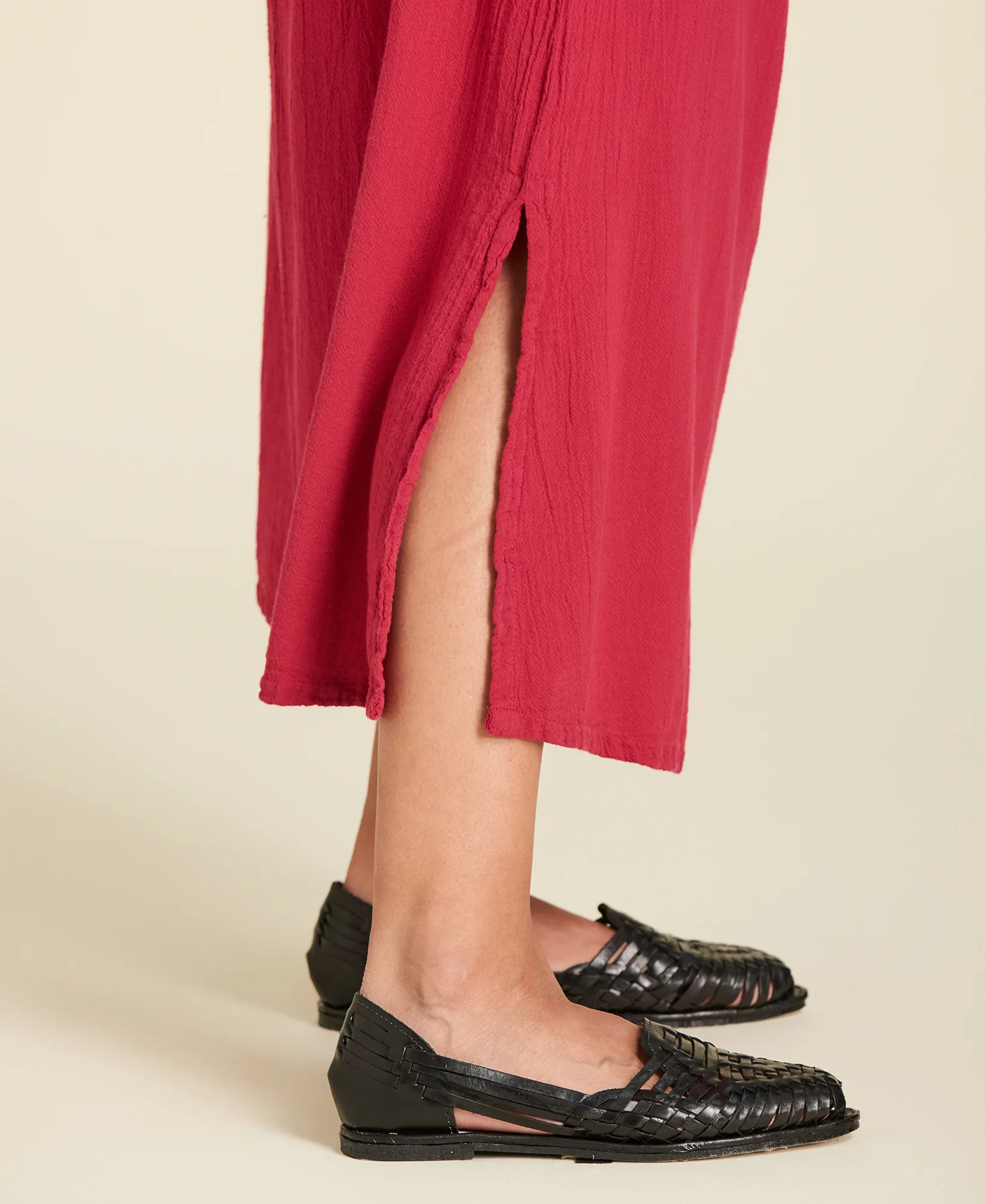 Vestido largo con cinturón de algodón Kai color rojo rosa Pitaya