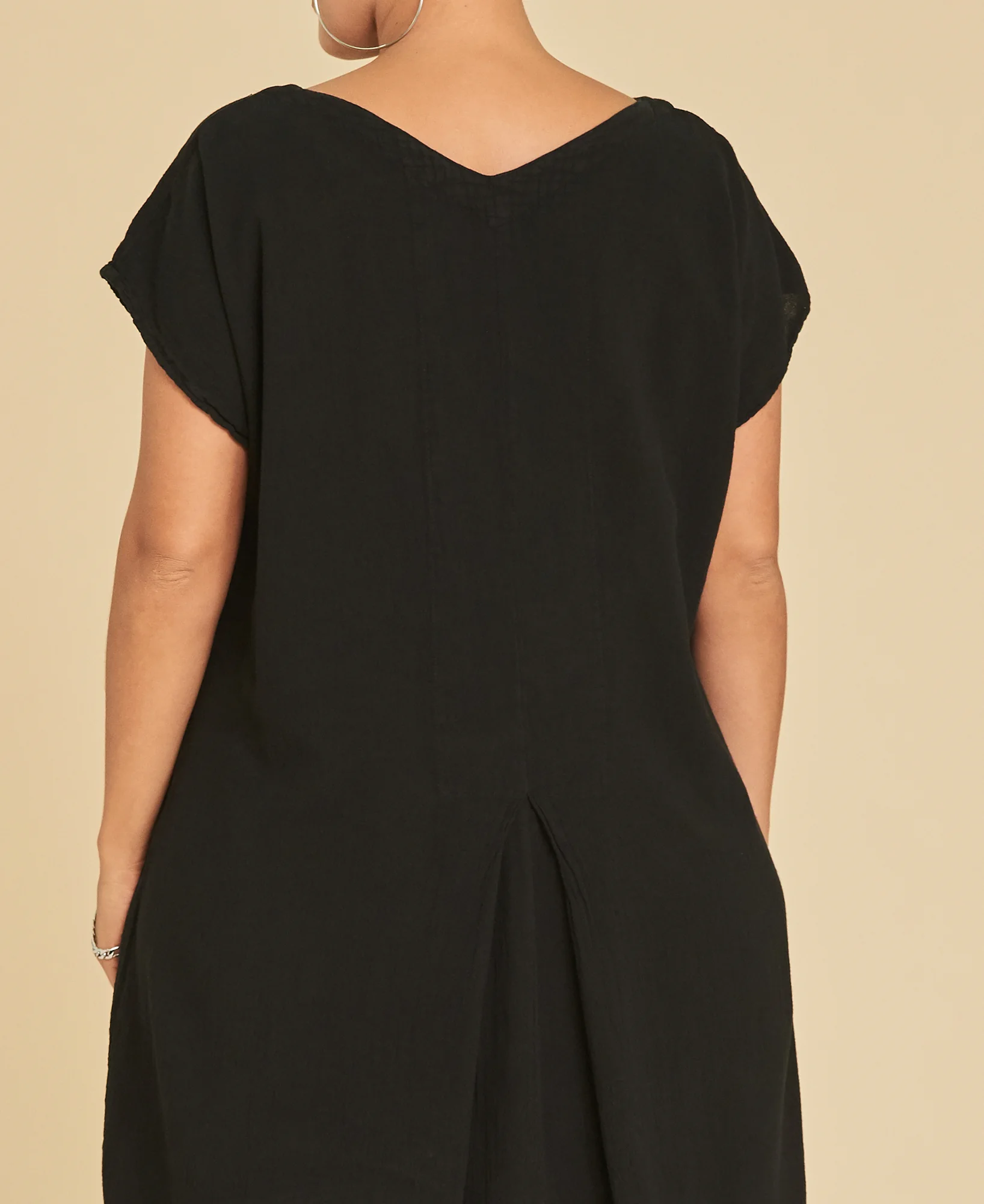 Vestido midi de algodón con manga corta Natalie color negro