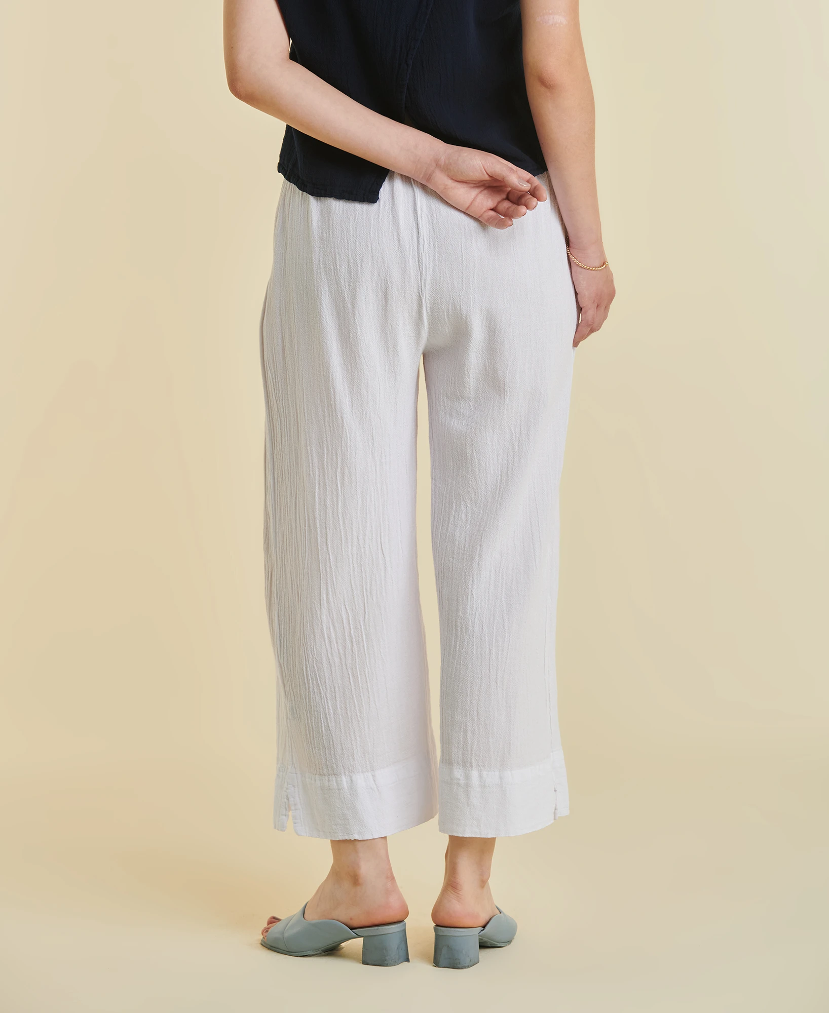 paula_snow_v2_4 Paula