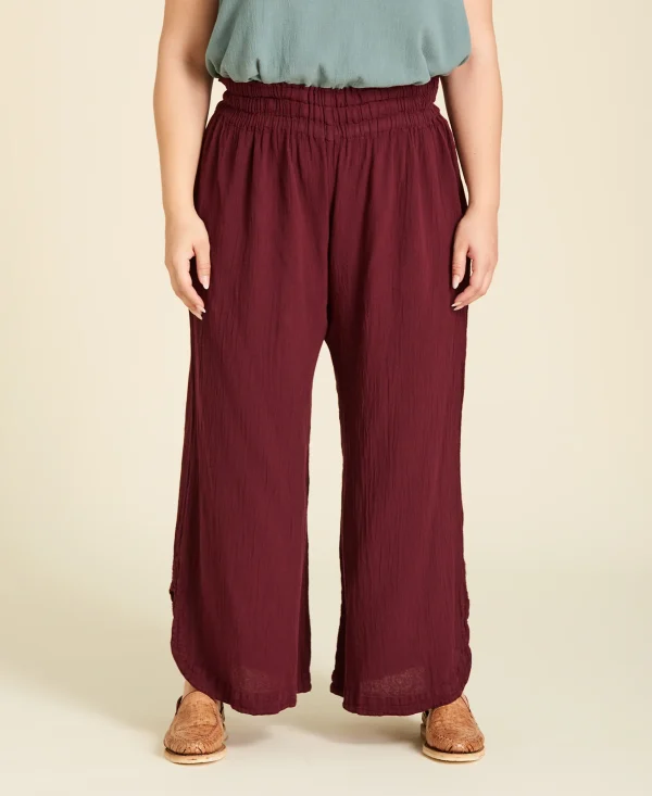 Pantalón culotte de algodón con aberturas Opalo color vino tinto