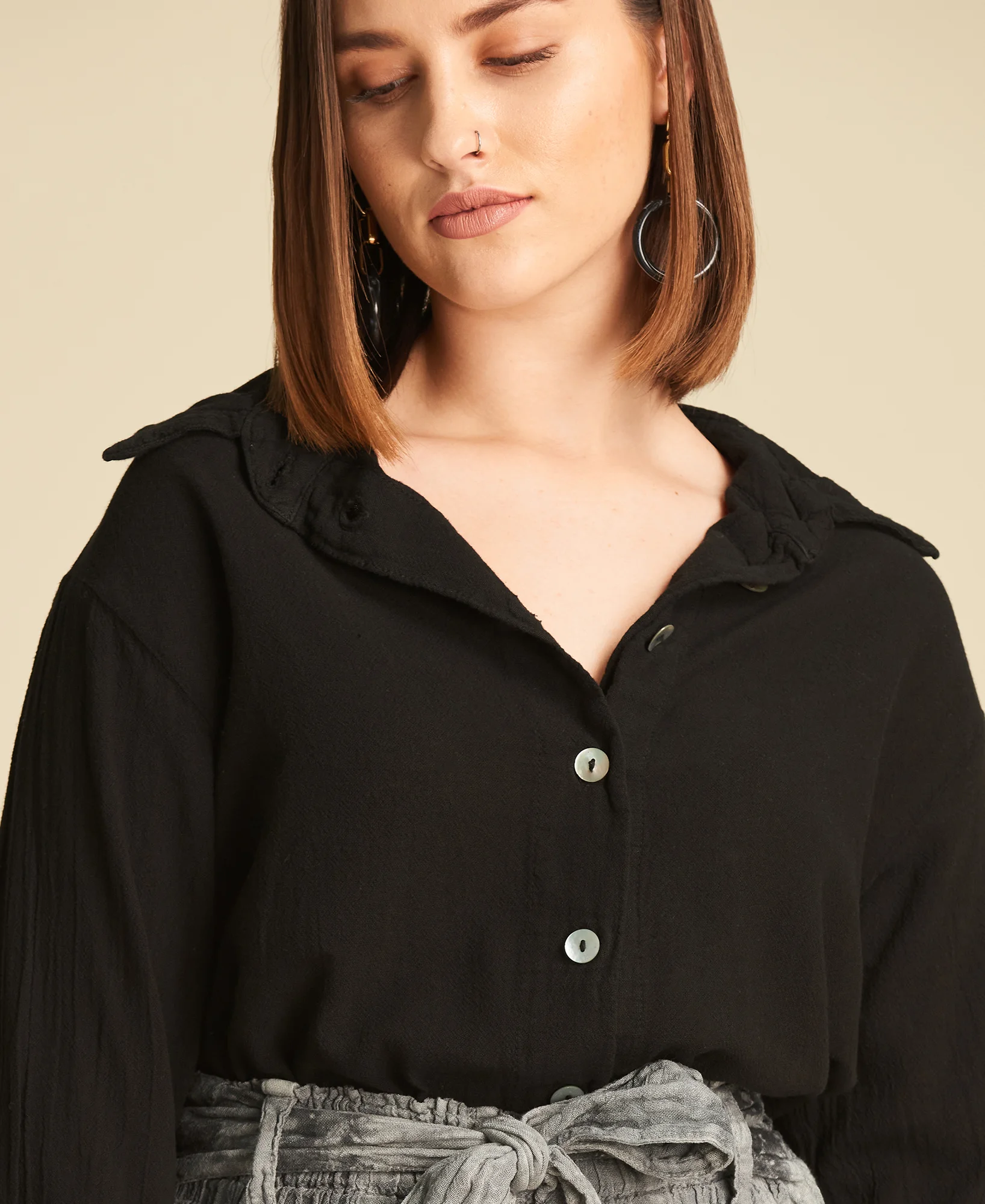 Camisa básica de algodón Josephine Black