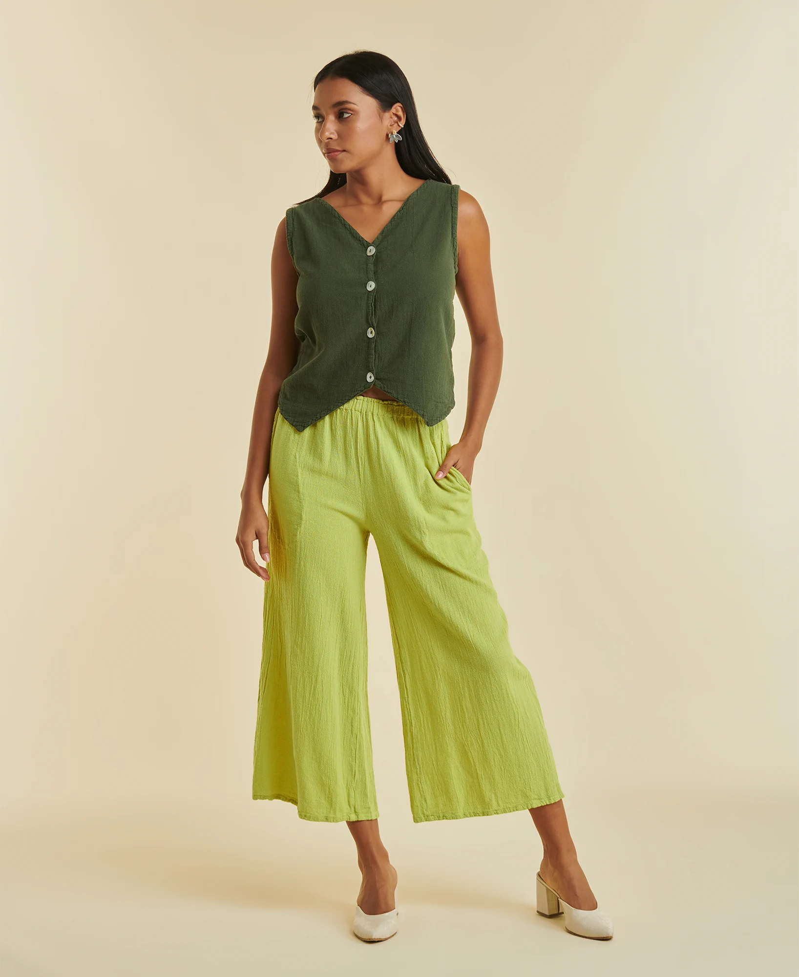 larissa_laurel_2 Larissa