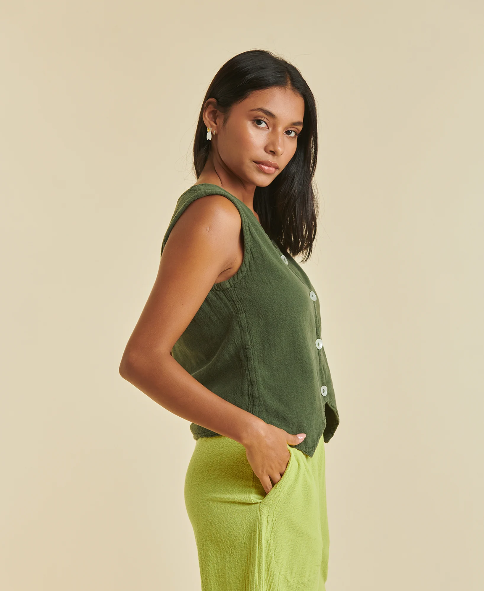 larissa_laurel_5 Larissa